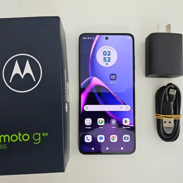 Moto g84 256gb + caja + cargador + cable