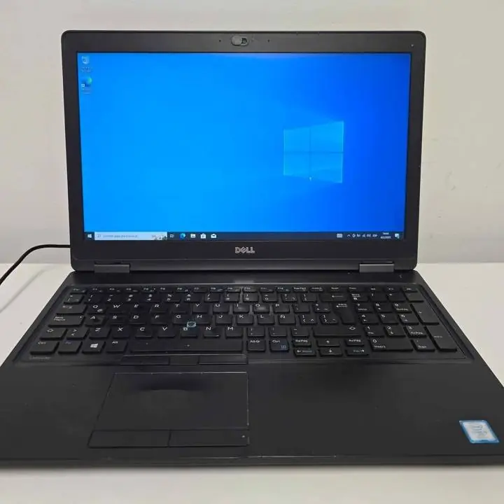 Notebook Dell i5 7gen 8gb Ram 256gb SSD + cargador