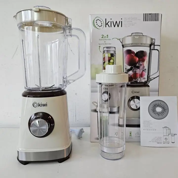 Jarra licuadora + jarro marca Kiwi 2 en 1