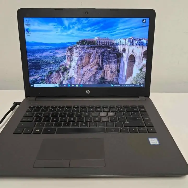 Notebook Hp 240 G7 Intel 15- 1035g1 8gb Ram 240gb Disco