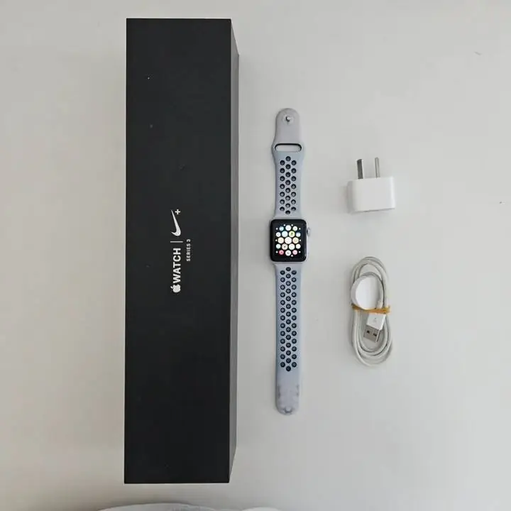Apple watch serie 3 38mm bat 70% + cable y cargador+ caja