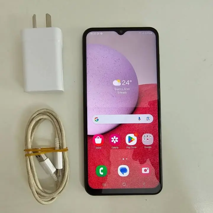 Samsung A13 128gb 4gb ram + cable + cargador