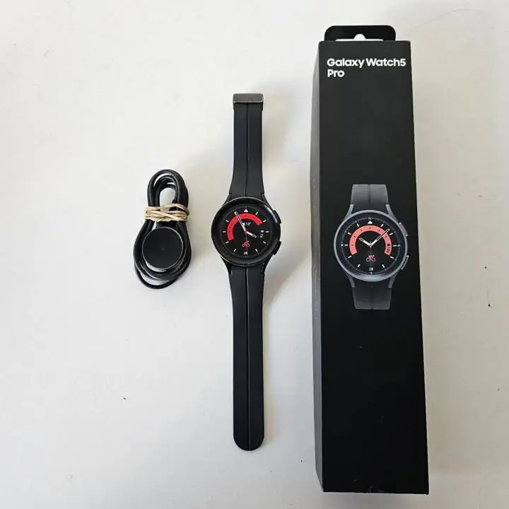 Samsung galaxy watch 5 pro 45mm + cable + caja