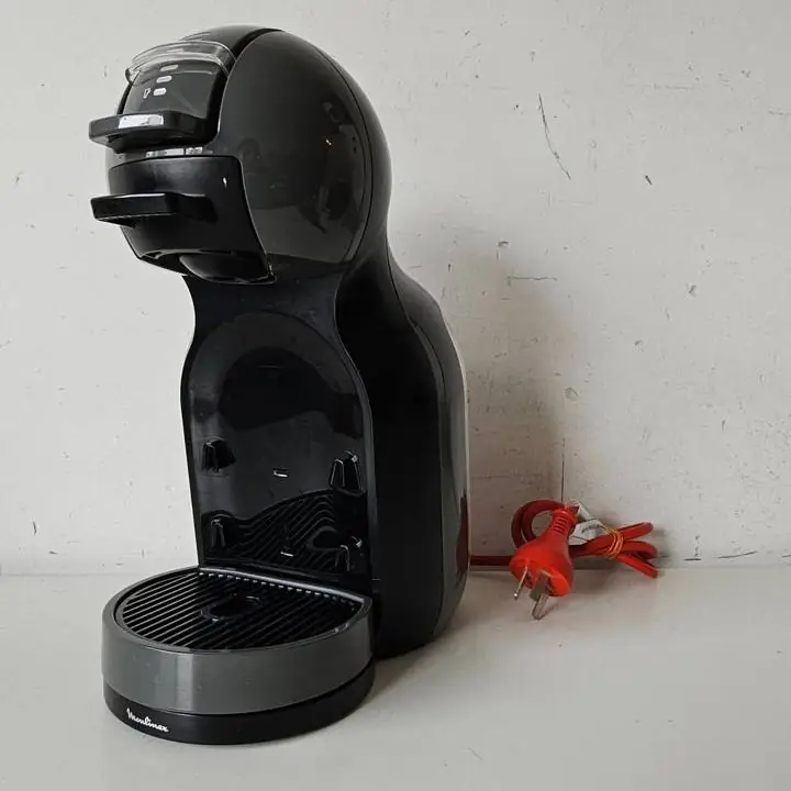 Cafetera Moulinex Dolce gusto Mini PV1208bar