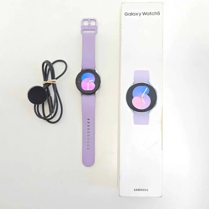 Samsung galaxy watch 5 40mm + caja y base