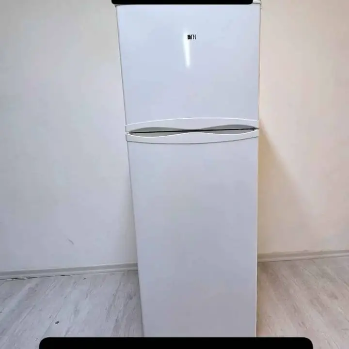 Heladera con freeze Top House 264 litros Top House Hth135m00b0 Blanco usada