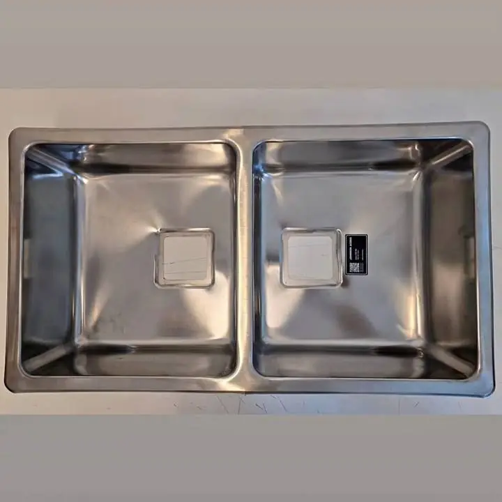 Bacha de cocina Johnson acero