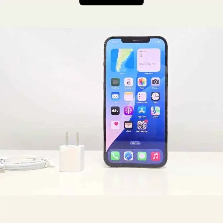 iPhone 12 pro max 128GB con cable y cargador bat 76% color titanio
