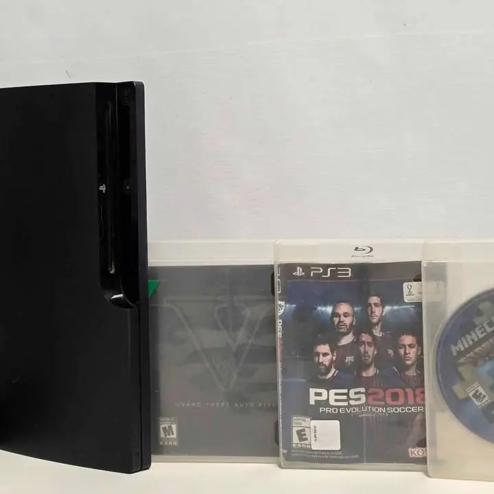 CONSOLA SonyPLAYSTATION 3 Slim con power y hdmi 150gb juegos