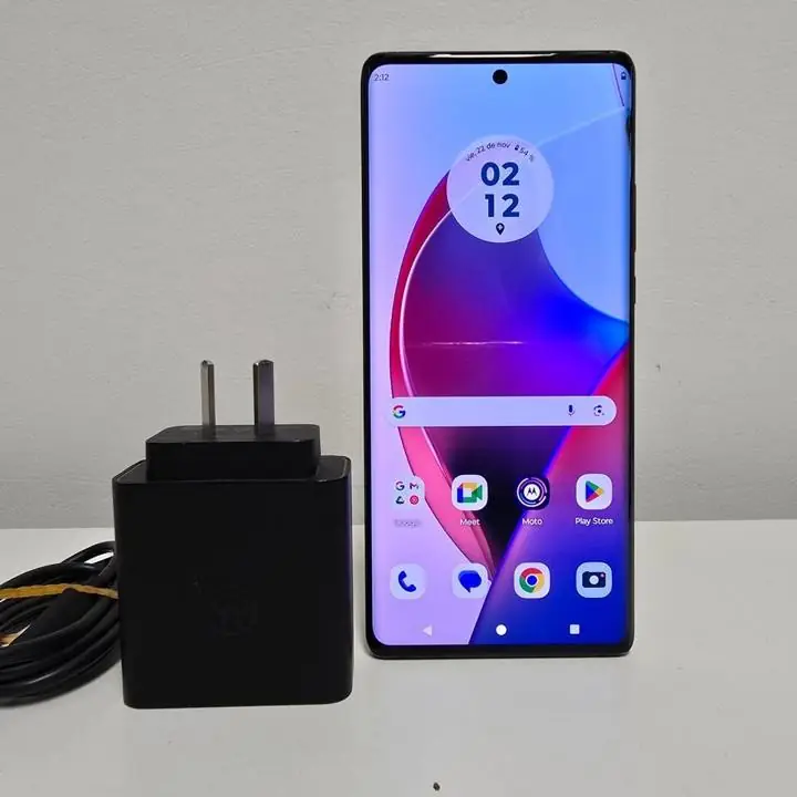 Motorola edge 30 ultra + cable + cargador