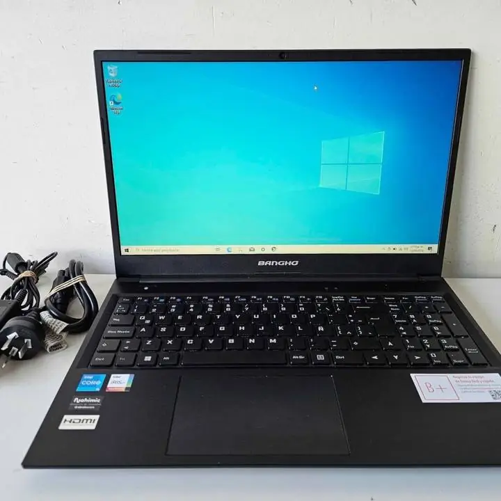 Notebook bangho 15.6" i5 11gen 8gb ram 250gb SSD + cargador