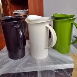 Lote de jarras de mesa para agua de 1.7 L