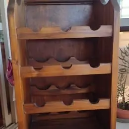 Bodeguero o Cava de madera para botellas de vino