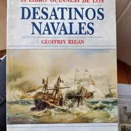 Libro Desatinos navales