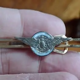 Prendedor de corbata aeronaval