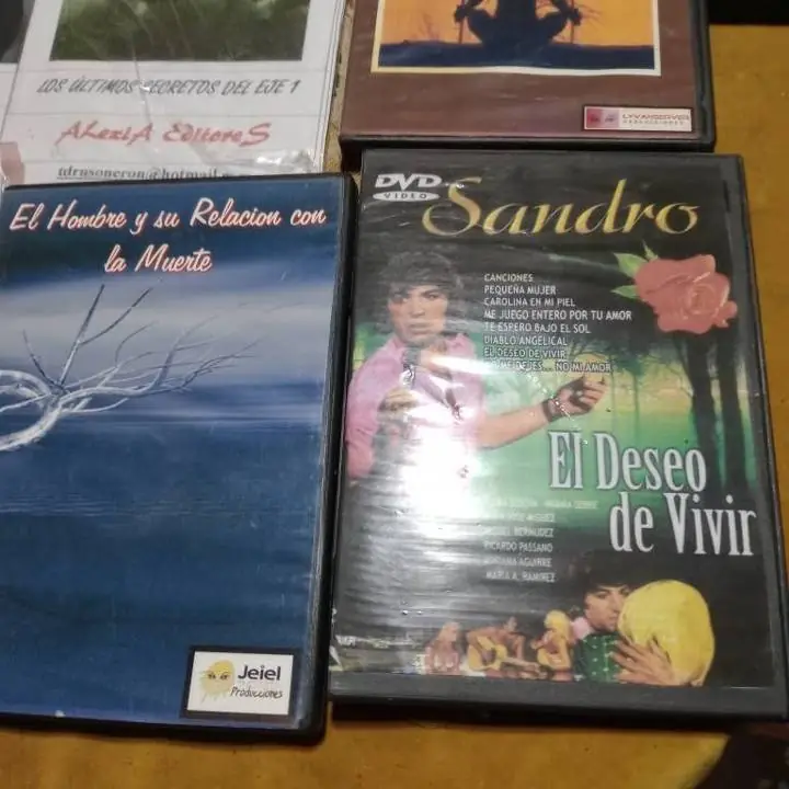 22 Películas formato CD diferentes tematicas