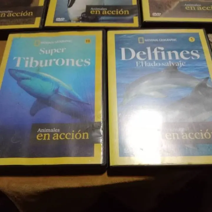 10 Películas formato CD de Animales en accion