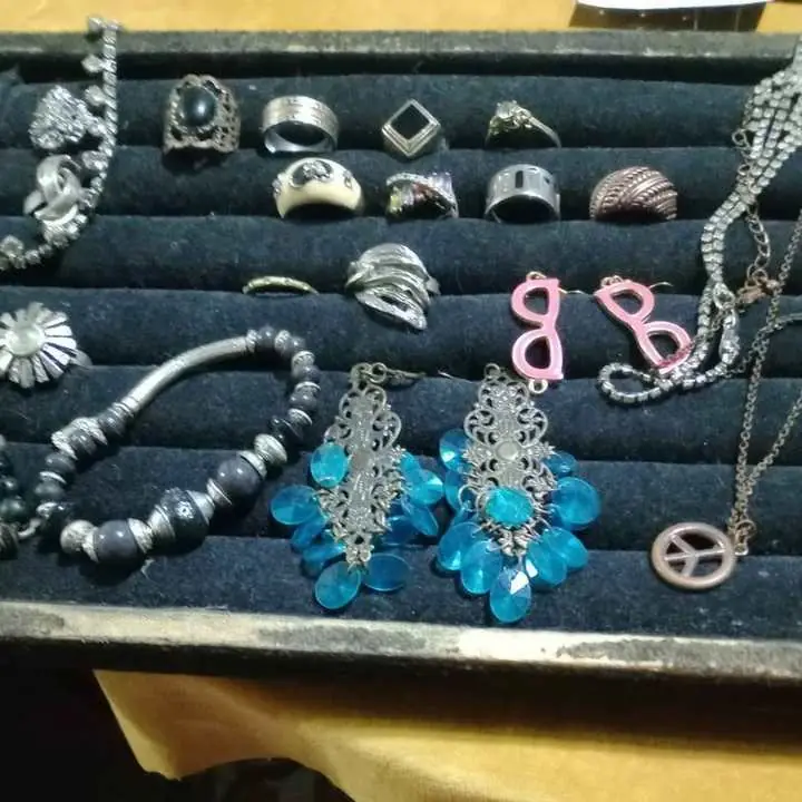 Bijouterie 45 piezas con muestrarios