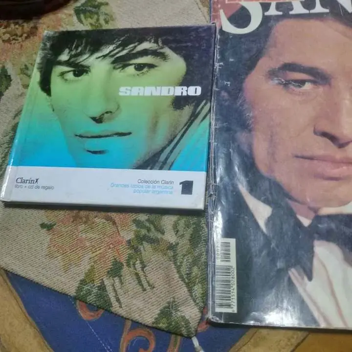 Vida de Sandro Libro y revista