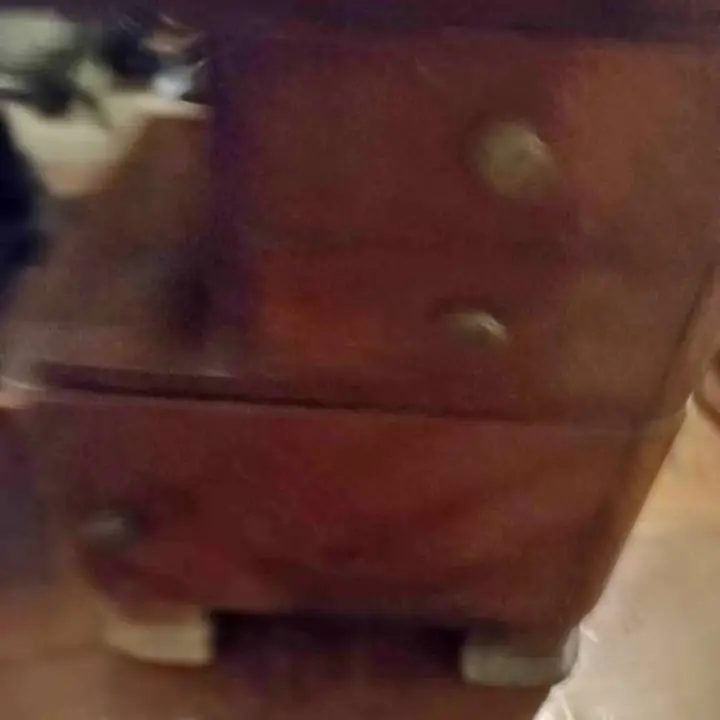 Mesa de luz antigua Madera maciza 2 cajones