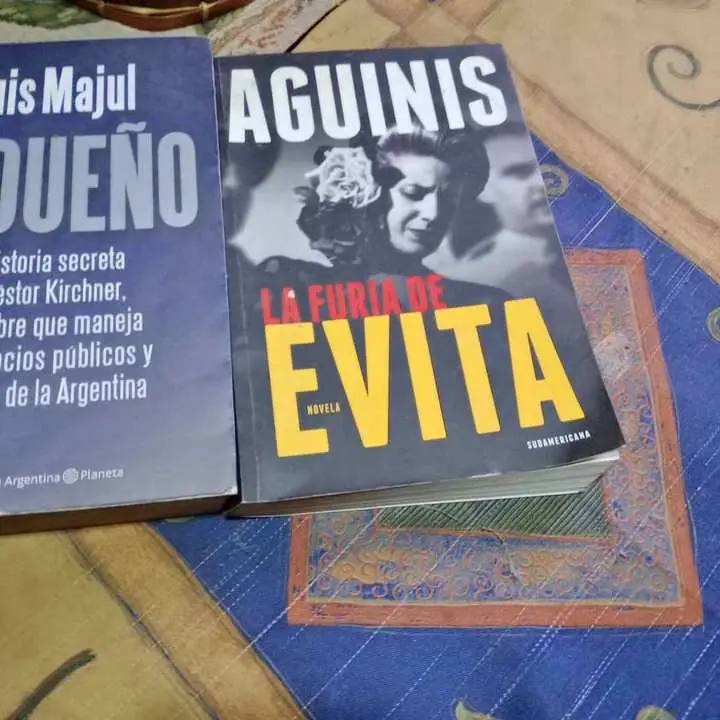 Libros de política se hace precio por los tres