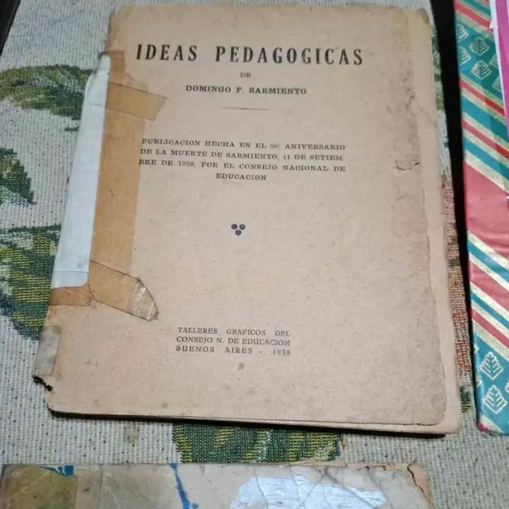 Libros antiguos escolares e infantiles