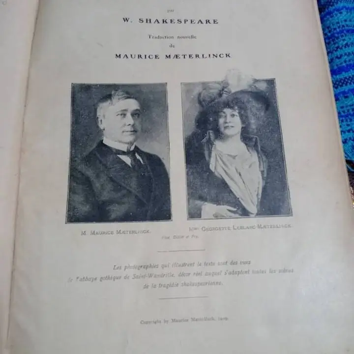Libro de obras de teatro en Francés de William Shakespeare
