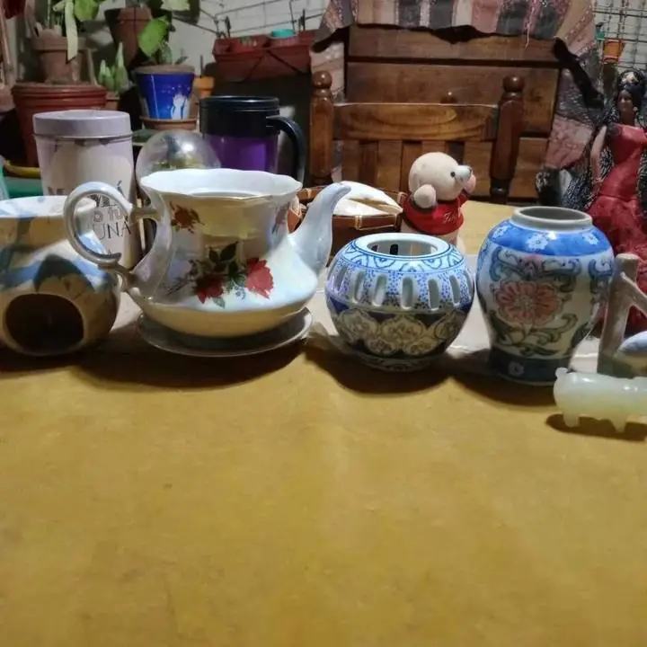 Líquido todo...regalos juguetes porcelanas adornos antiguedades