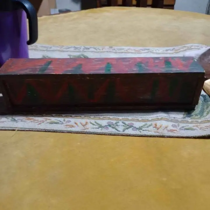 Caja de madera para guardar sahumerios