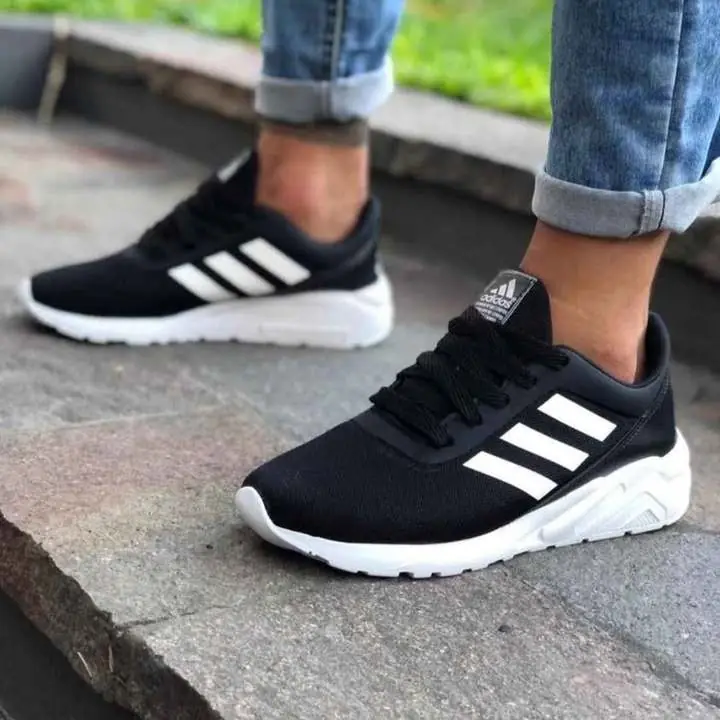 Adidas run Talles del 35 al 44 $50.000