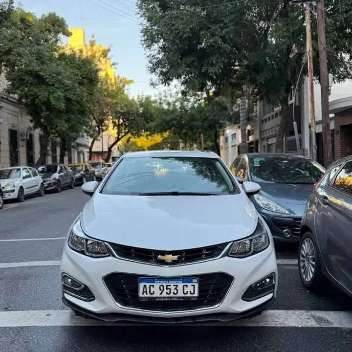 Chevrolet Cruze 2018 con 75mil KM