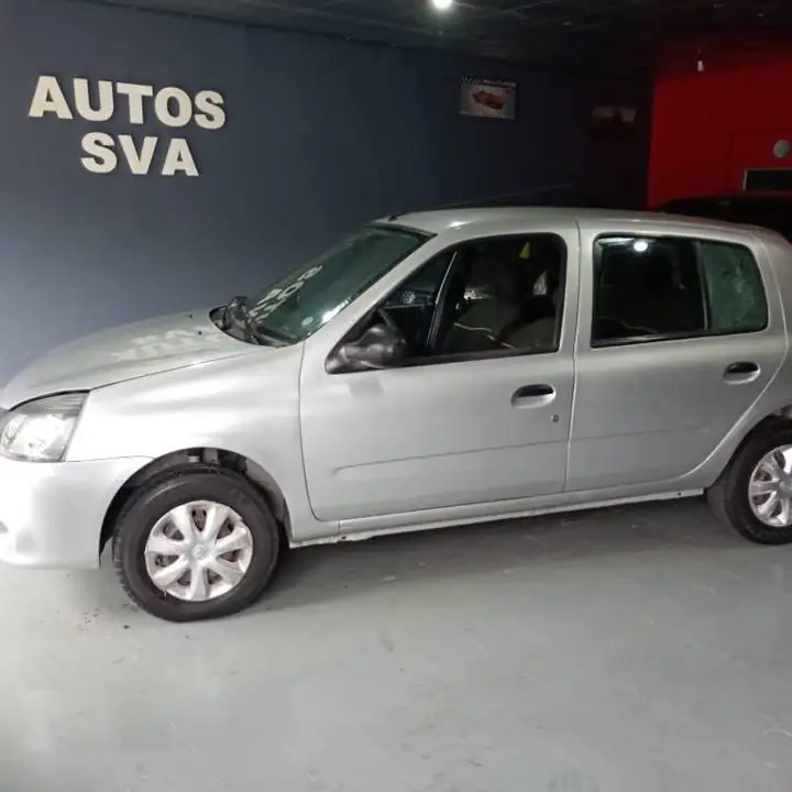 Excelente Renault Clio