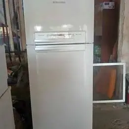 Vendo heladera electrolux se hacen envíos económicos por la zona