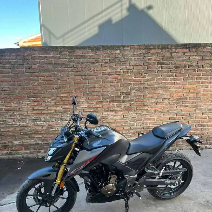 Honda CB 300 solo con tu dni!