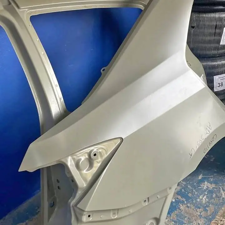 Guardabarro trasero Toyota Corolla 2014 al 2019 ambos lados original