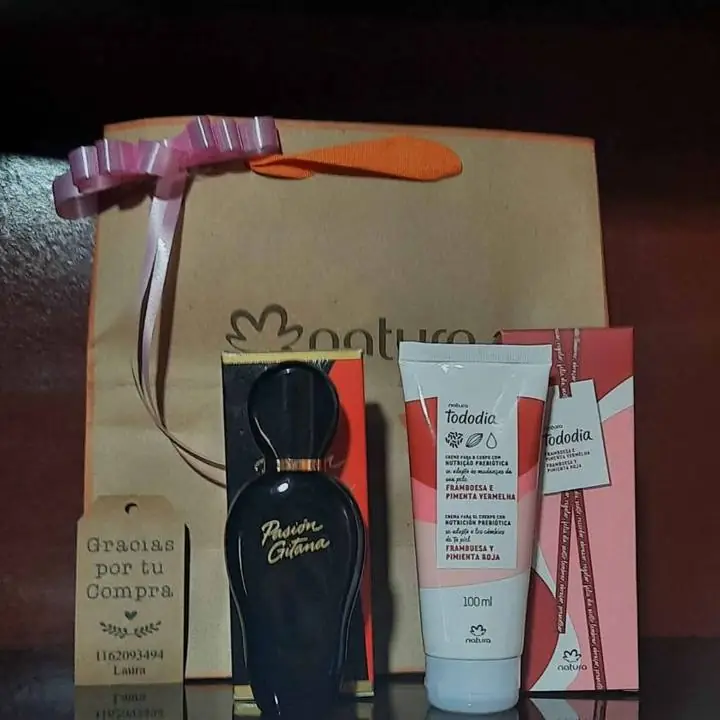 Natura y avon perfume mas crema corporal
