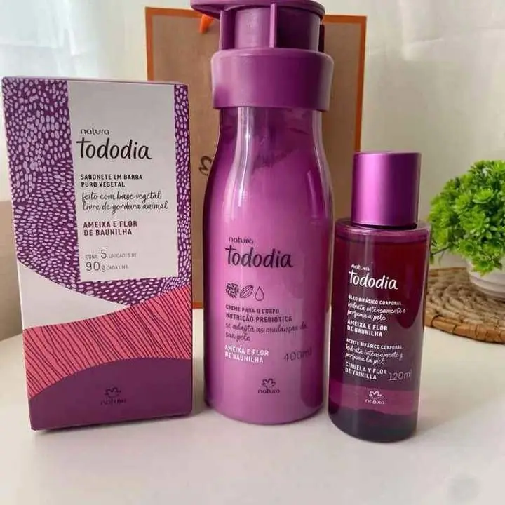 Natura kit ciruela y flor de vainilla