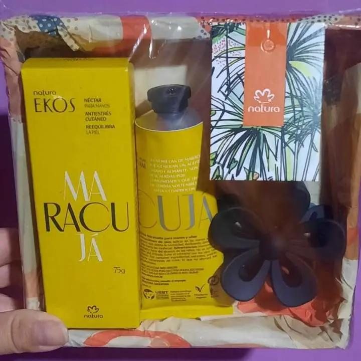 Natura kit crema mas broche dia de la madre