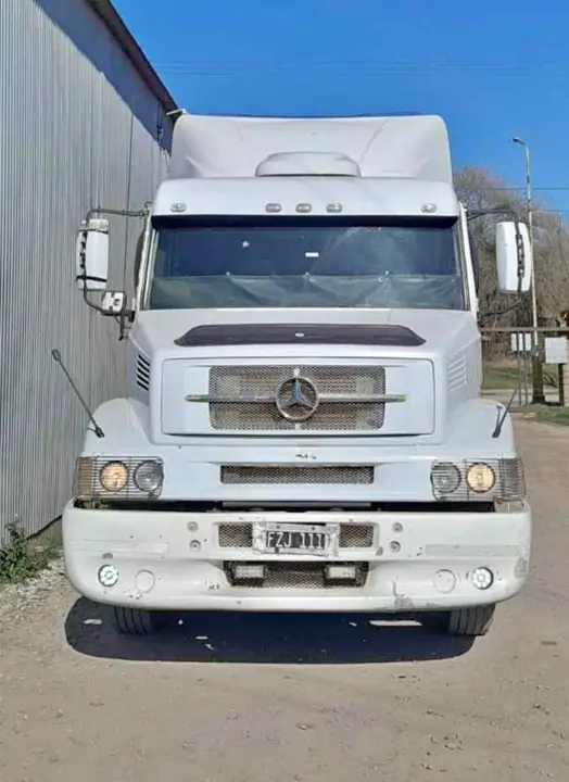 Vendo permuto mercedes benz 1634 6x2 año 2007 con batea Ombu escalable 2+1 año 2023