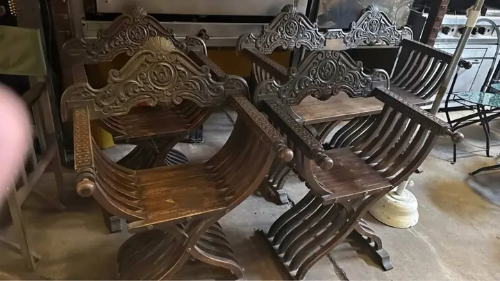 Sillas antiguas