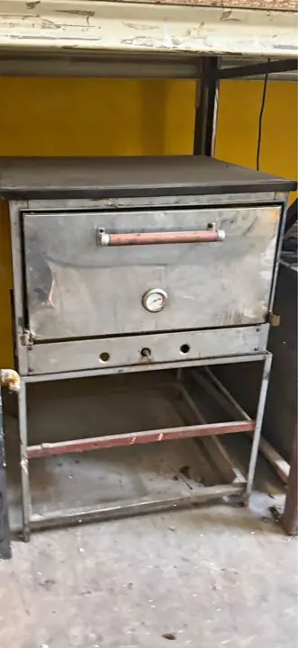 Horno pizzero 12 moldes