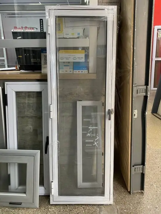 Raja aireador ventana línea herrero blanca con mosquitero 50x150