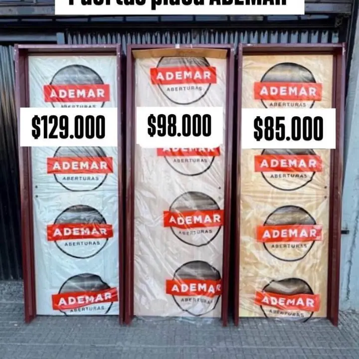 Puerta placa ademar pino cedro o texturada