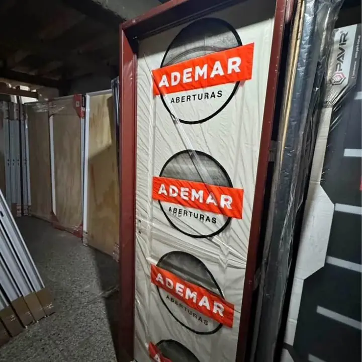 Puerta placa marco de chapa reforzada 70x200 ademar