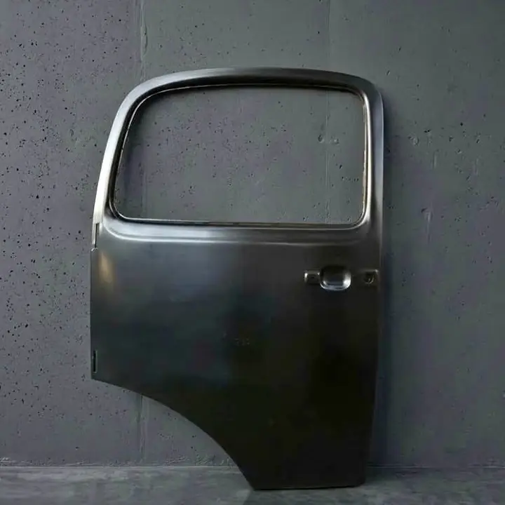 Puerta 1114/1517/1526 Mercedes Benz Nueva en oferta