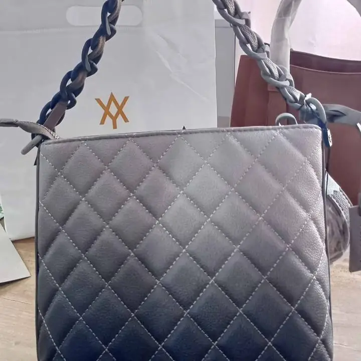 Cartera Amayra