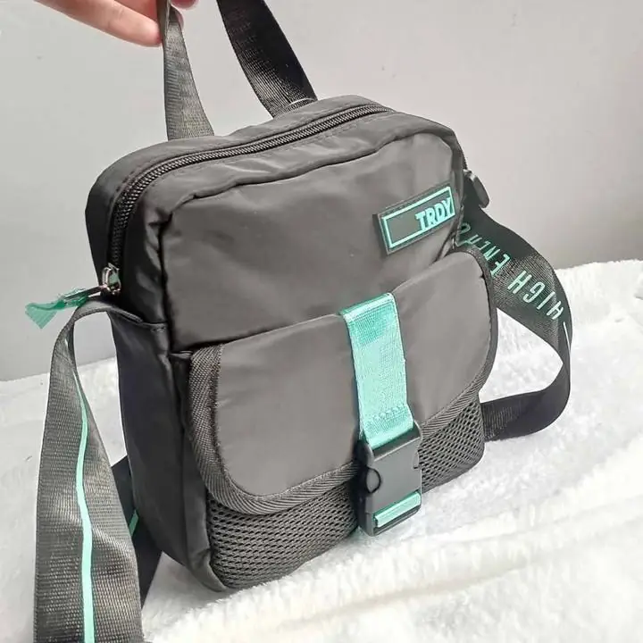Morral y Riñonera Trendy