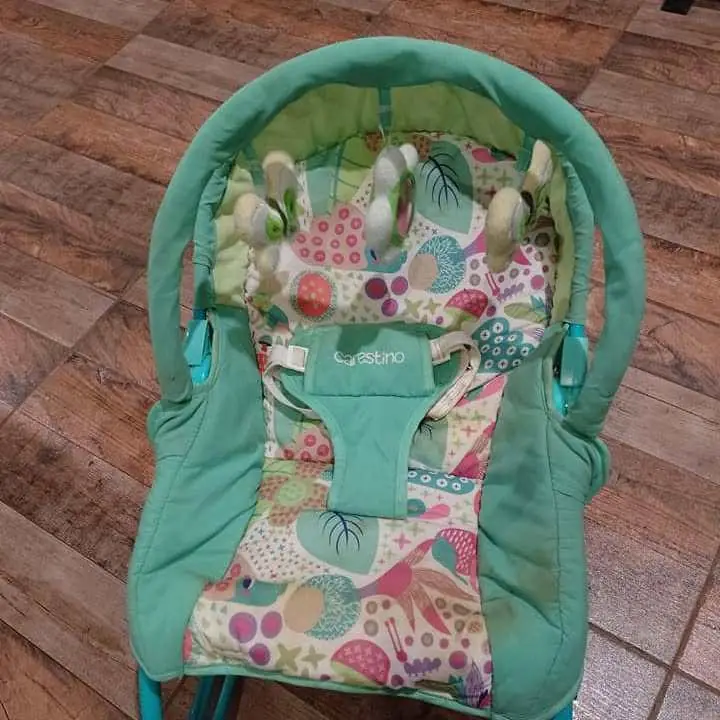 Vendo mesedora carestino