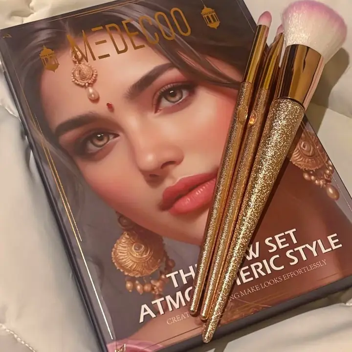 Libro profesional de maquillaje completo 6 páginas + brochas de regalo !