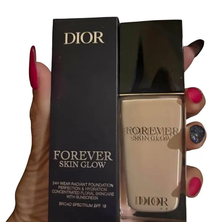 Base Forever glow skin súper cubritiva Dior tono n 0 clara ! Promoción